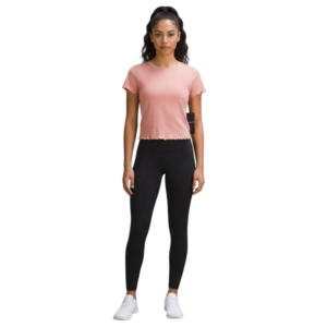 Playera Deportiva Corta con Dobladillo Ondulado Y138G79