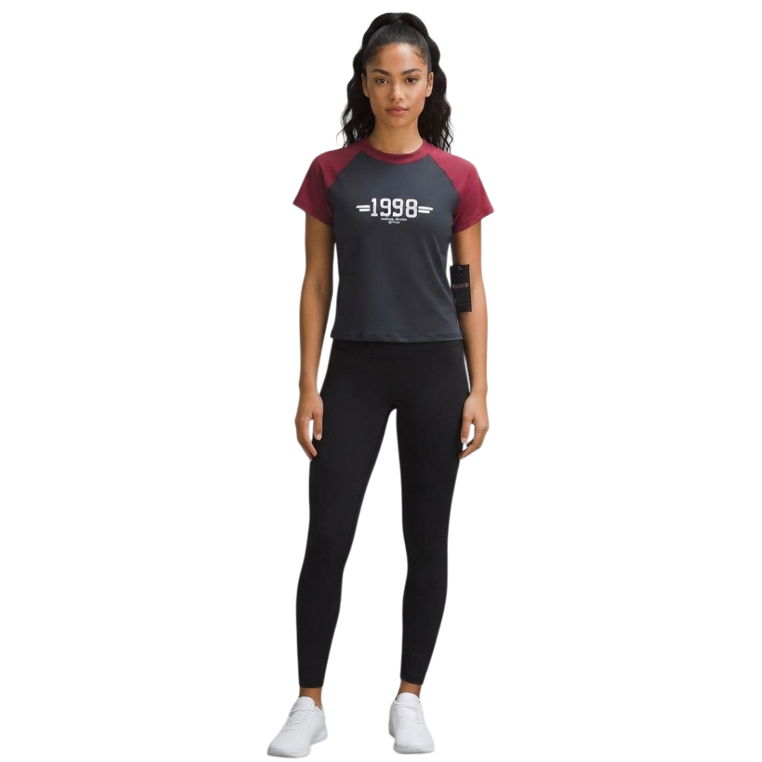 Playera Deportiva Corta con Mangas Raglán y Estampado Y215G97