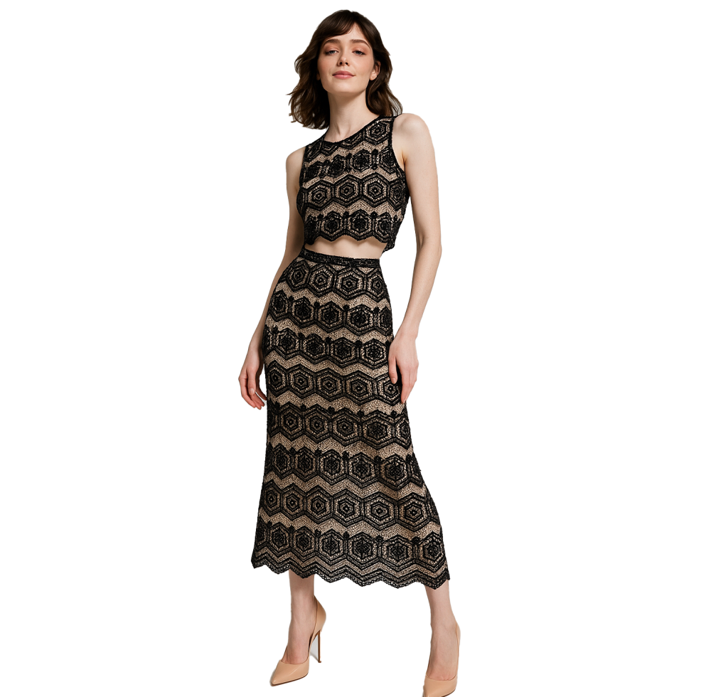 20251103_1204_Blusa de Encaje Negra_remix_01k95e4p0cf3et4dvwkp82t5ge